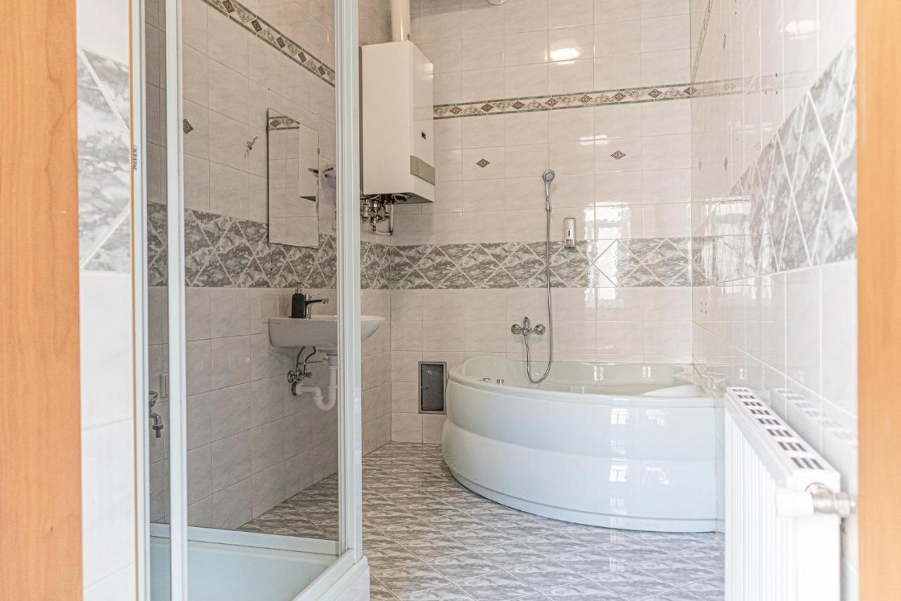 ウィーンBrilliant 2Br Apt. Near Akh-Hospitalアパートメント エクステリア 写真